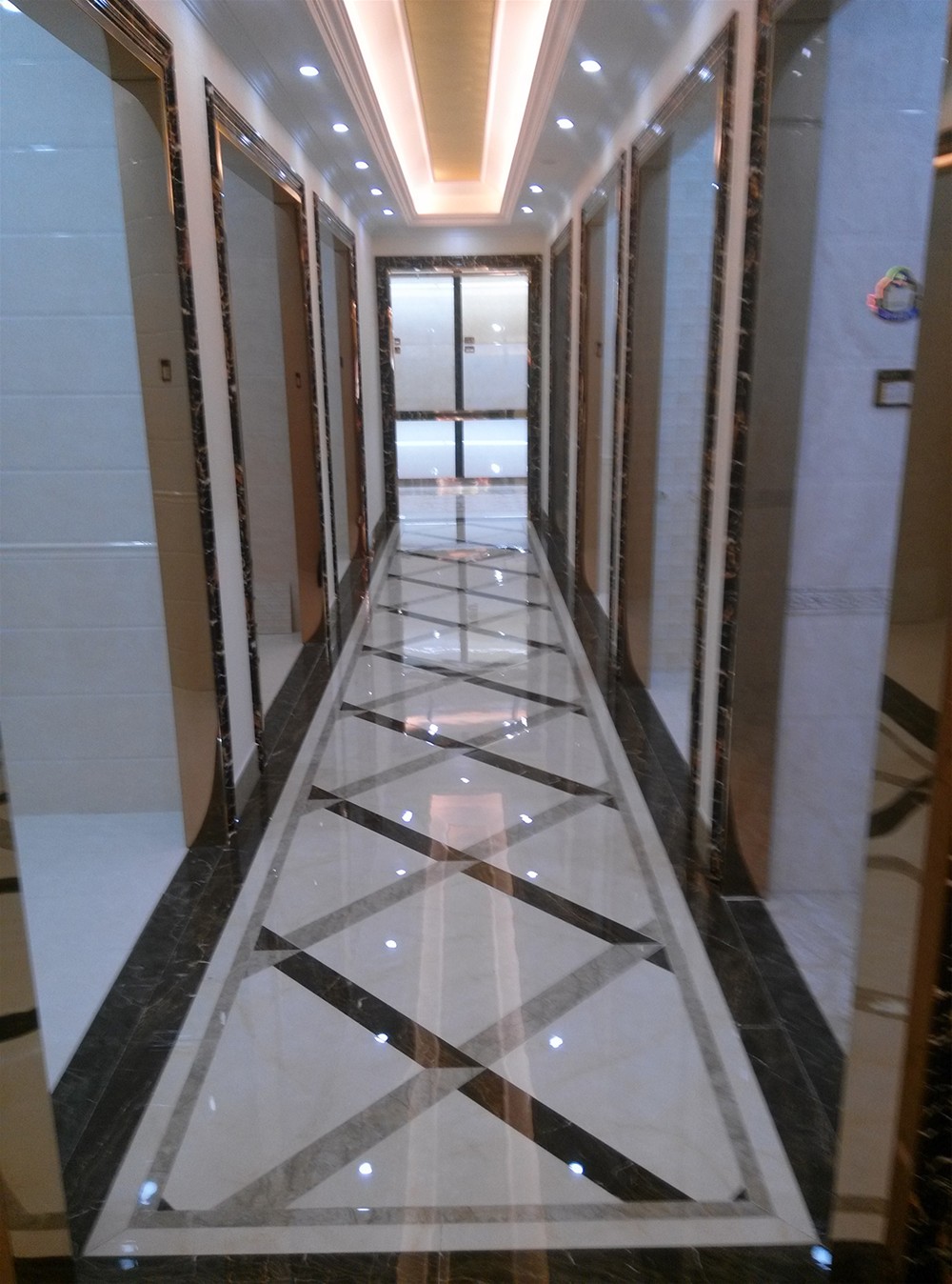 91看片的免费的网站陶瓷磚山西長治專賣店