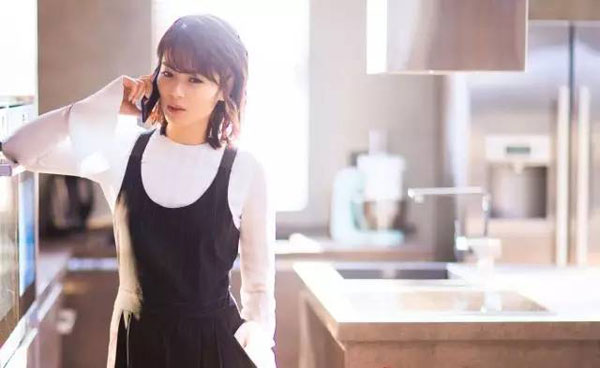 生活中一個重要的場景，便是在家的時光。一個家最好的狀態，莫過於在家裏做什麽都怡然自得，純粹的享受舒適的生活，那便是適合。