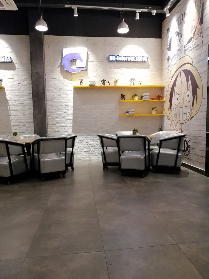 91看片的免费的网站陶現代仿古磚案例:別說了，一起去這個1000方的網咖開黑！