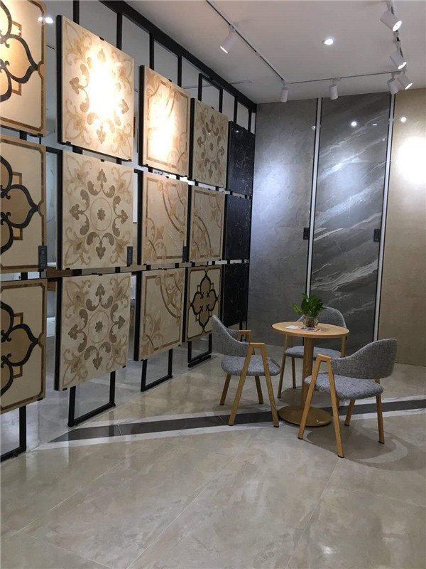 91看片的免费的网站陶惠東橫排青春館