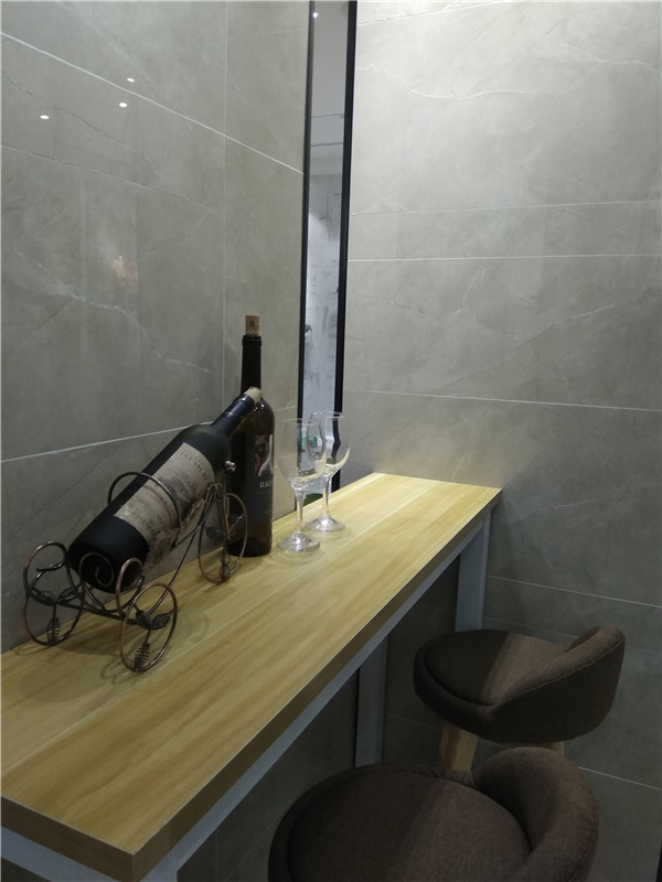 91看片的免费的网站陶惠東橫排青春館